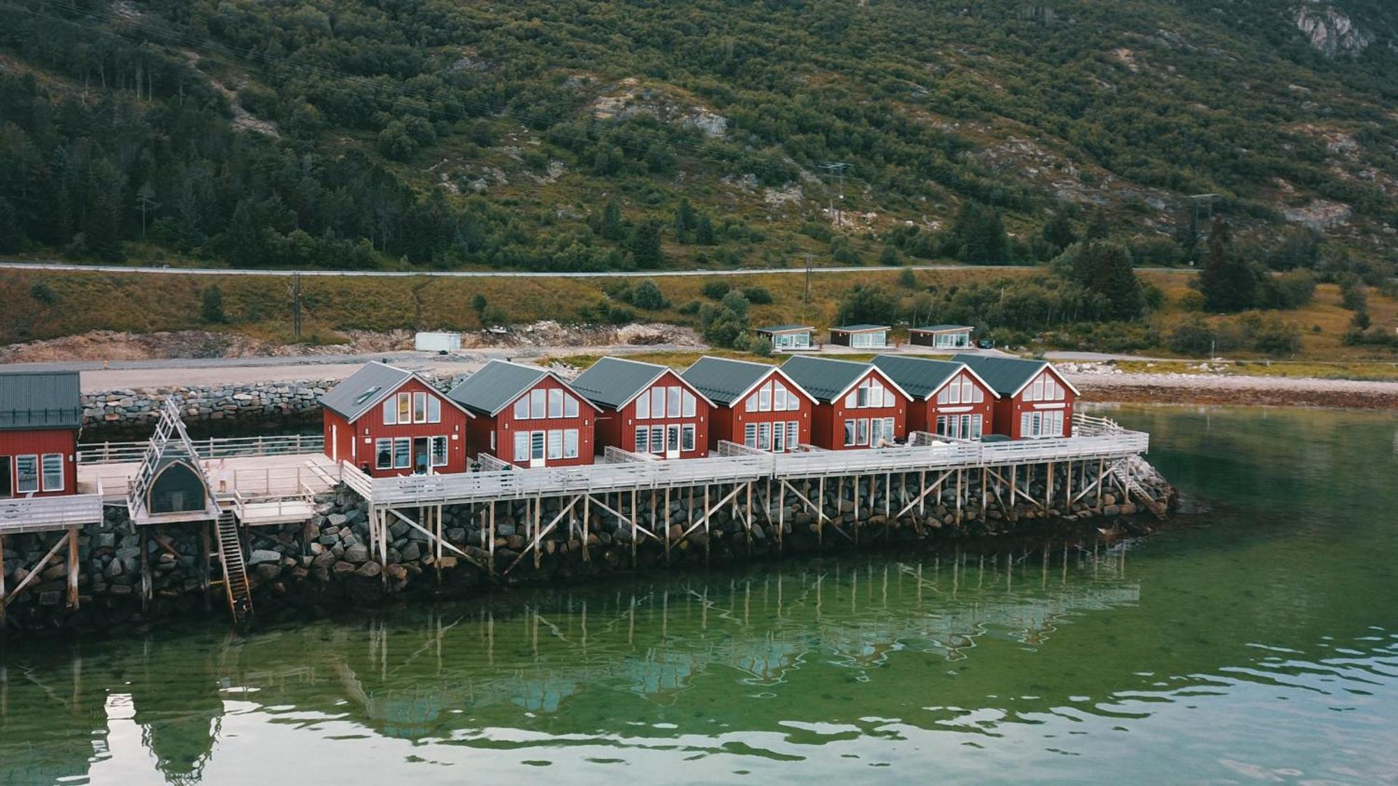 Molobua, Fantastic Place By The Sea Leknes Exterior foto